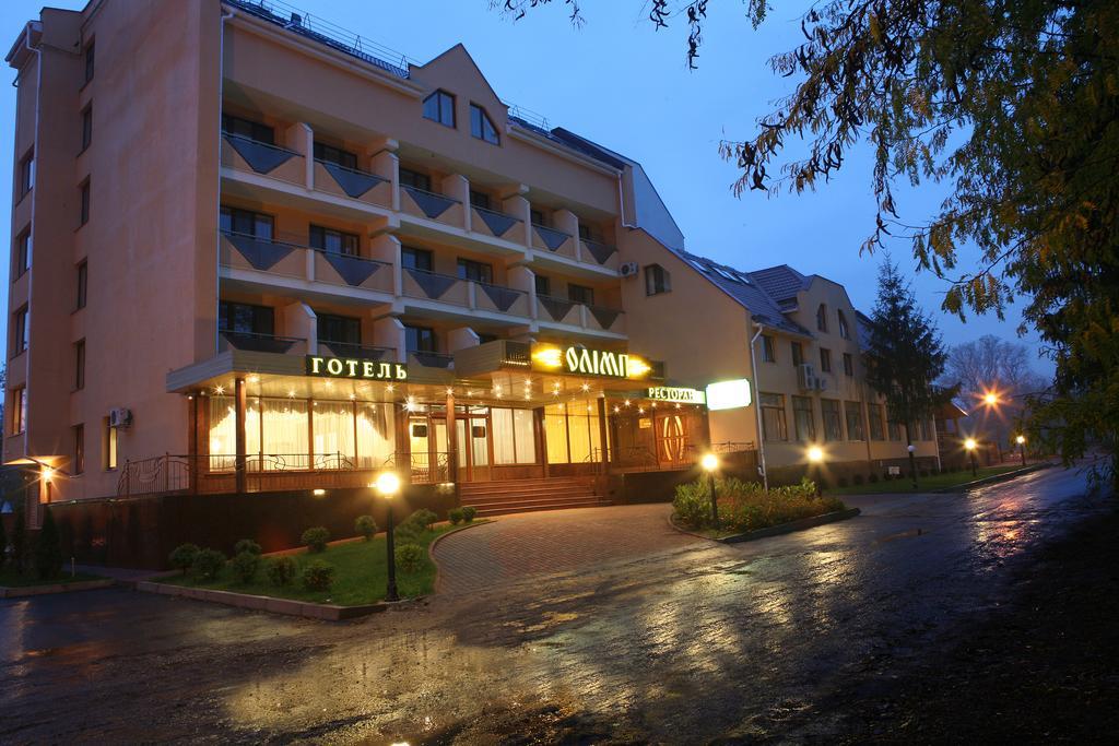 Olymp Hotel Uzhhorod Exterior photo